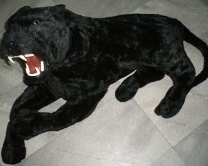 Плюшена Пума легнала - голяма