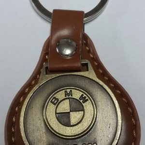 Стилен автоаксесоар - ключодържател за вас и вашият автомобил