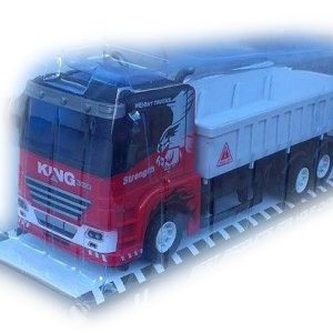 Камион с каросерия, която може да се пълни и превозва различни неща