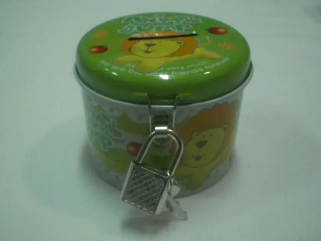 Метална касичка с катинар