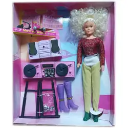 Кукла с касетофон и още аксесоари 2