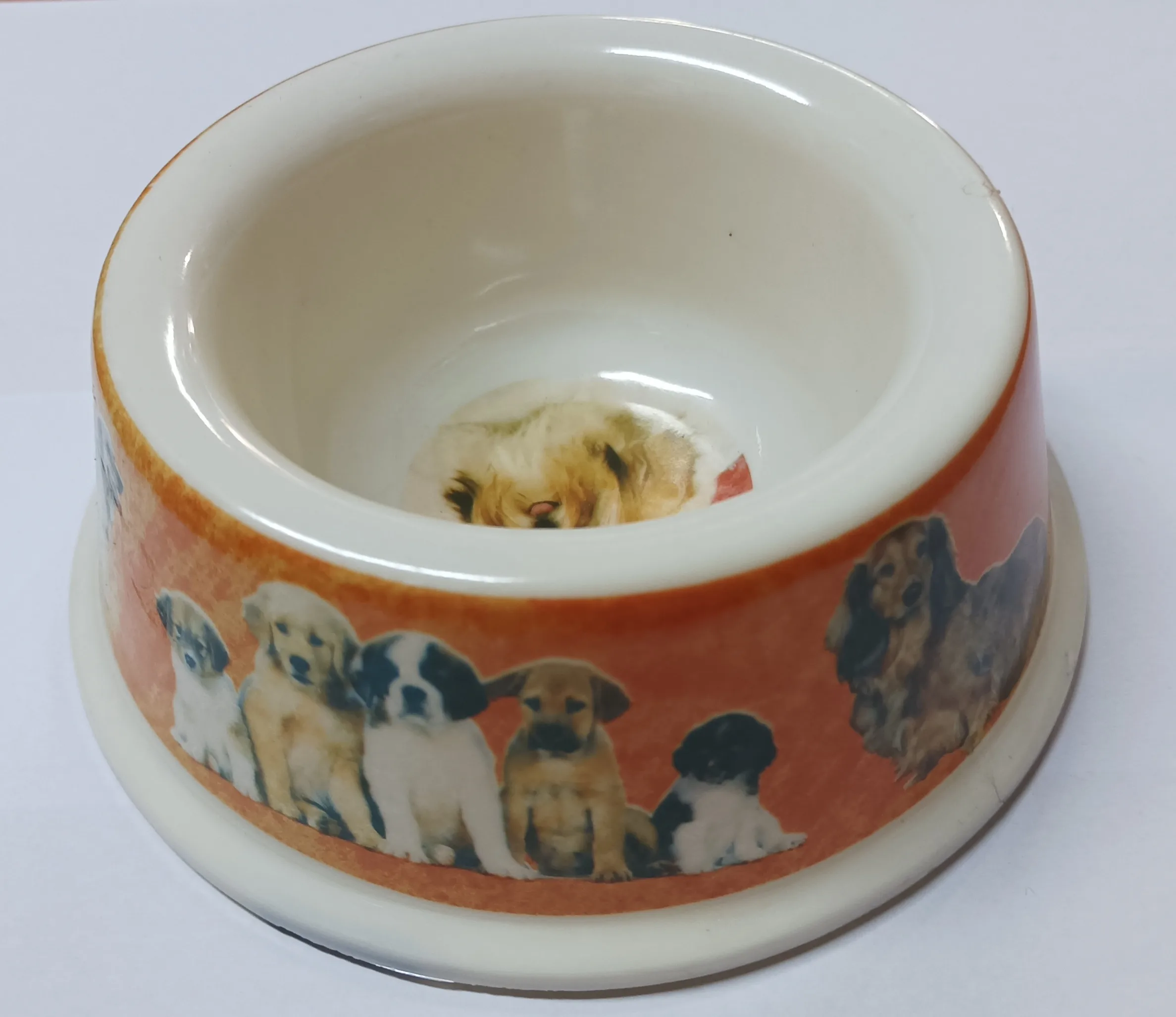 Купа за храна или вода за домашен любимец